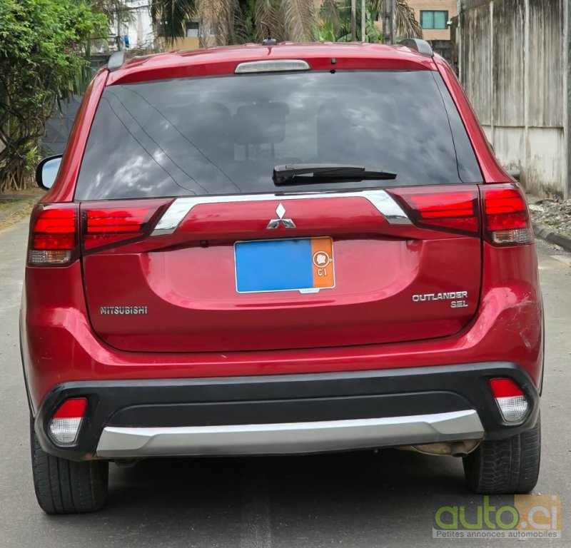 Photo 6 AUTO.CI : Mitsubishi Outlander 2.0