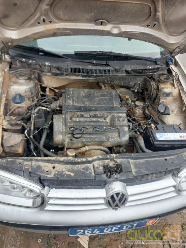Photo 6 AUTO.CI : Volkswagen Golf Allemand 