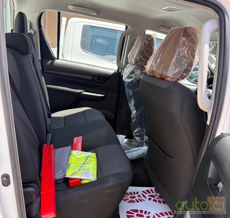 Photo 6 AUTO.CI : Toyota Hilux 2.5 Country