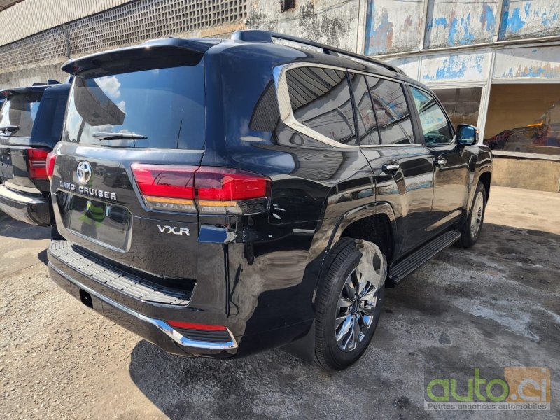 Photo 6 AUTO.CI : Toyota Land Cruiser  vxr LC300