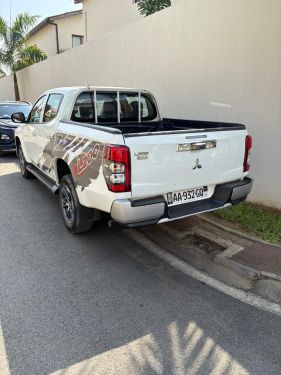 Annonce AUTO.CI : Mitsubishi L200 Vu cfao 