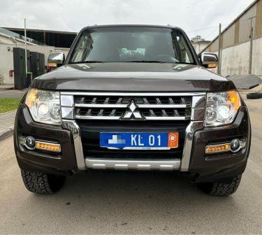 Annonce AUTO.CI : Mitsubishi Pajero Modèle gls moteur v6