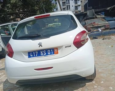 Annonce AUTO.CI : Peugeot 208 Moteur 1.4 