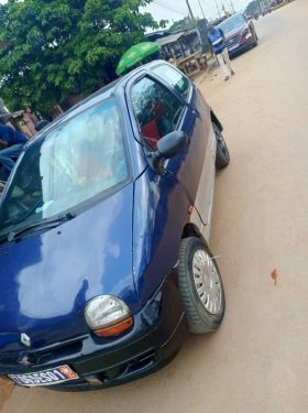 Annonce AUTO.CI : Renault Twingo Française 