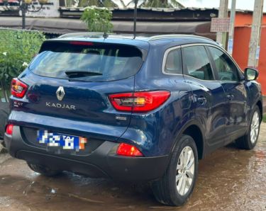 Annonce AUTO.CI : Renault Kadjar Moteur 1.4 vendu avec 2 c