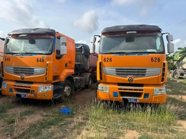 Annonce AUTO.CI : Renault Prairie Moteur V6 Renault premium