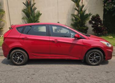 Annonce AUTO.CI : Hyundai Accent 2.0L 