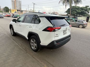Annonce AUTO.CI : Toyota RAV 4 Moteur 1.4 
