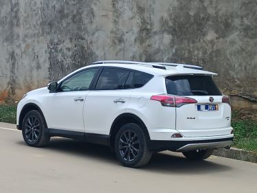 Annonce AUTO.CI : Toyota RAV 4 1.6 moteur 