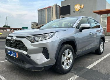 Annonce AUTO.CI : Toyota RAV 4 Moteur 1.4 boîte manuelle