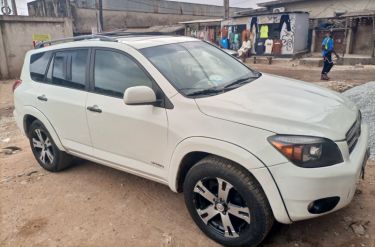 Annonce AUTO.CI : Toyota RAV 4 2008