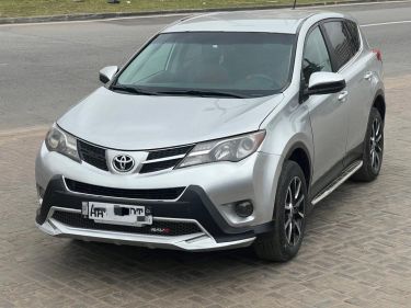 Annonce AUTO.CI : Toyota Rav4 IV modèle 4cylindres 