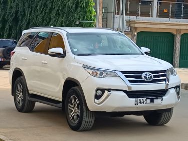 Annonce AUTO.CI : Toyota Fortuner  Moteur 1.4