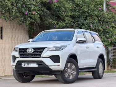 Annonce AUTO.CI : Toyota Fortuner  1.5L 