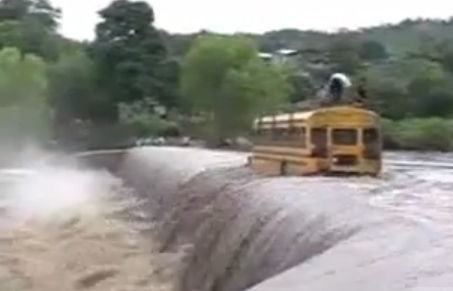 Le bus de l'extrême