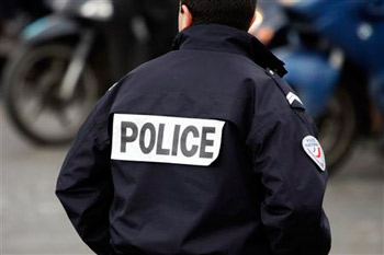 Un père ivre laisse son enfant de 10 ans conduire sa voiture