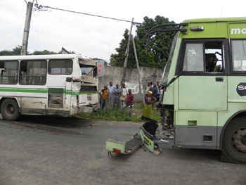 Adjamé-Indénié : Violente collision entre deux bus
