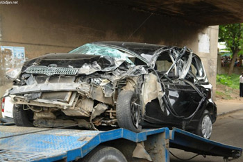 Accident sur l`autoroute du nord - Un camion percute un minicar : 21 morts