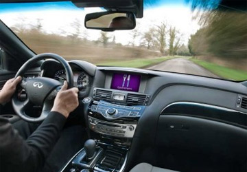 Une habitude dangereuse au volant