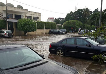 A Abidjan, les pluies diluviennes ne font pas que des sinistrés