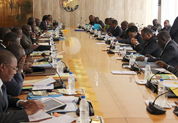 Côte d’Ivoire: près de 1.900 véhicules de l’Etat disparus après la crise de 2010-2011 (ministre)