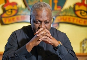 Ghana: le President Dramani et son épouse échappent à un crash