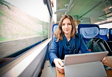 Plutôt que de payer un loyer, elle préfère vivre dans un train