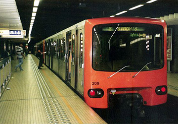 Bruxelles: fermé depuis samedi, le métro ne circulera pas ce lundi