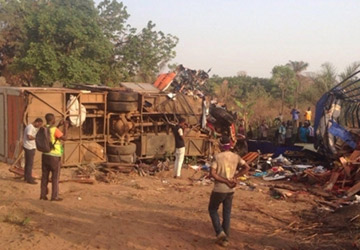 Ghana: une collision entre un bus et un camion fait au moins 53 morts