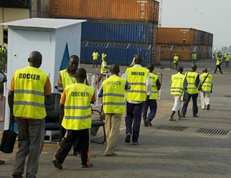 Transport maritime: Les dockers ivoiriens disent  '' non '' à une libéralisation de l'activité