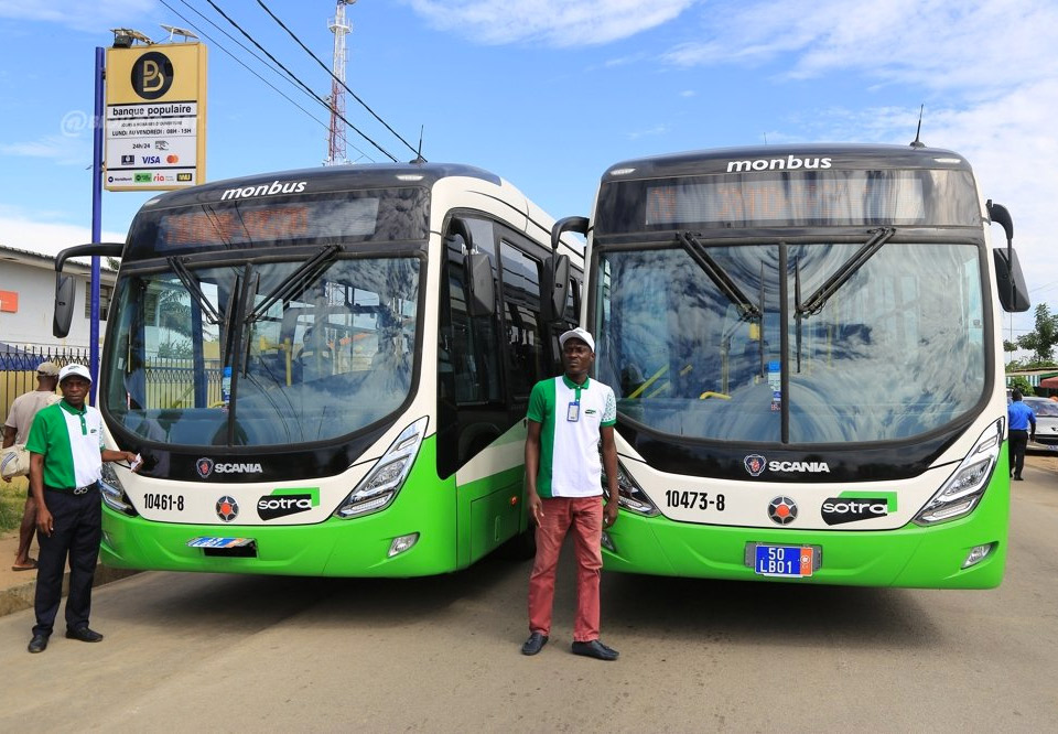 Grand-Bassam: la ligne des bus de la Sotra officiellement lancée