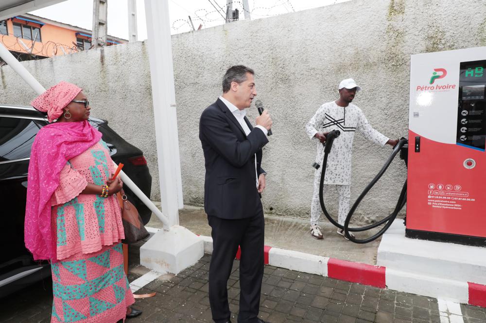 Publireportage - Côte d'Ivoire : Petro Ivoire inaugure la plus grande station de recharge de véhicules électriques