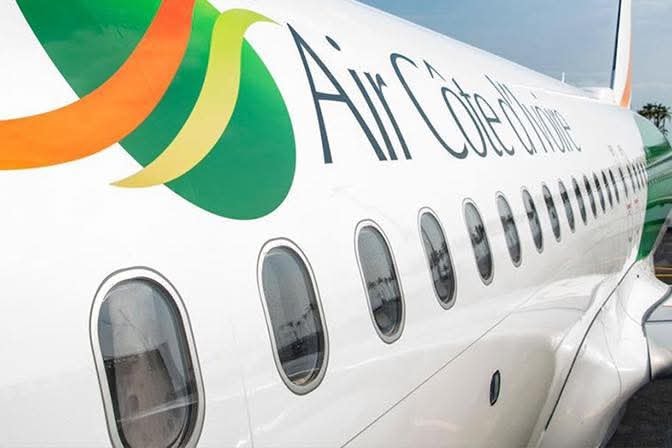 Transport aérien / Dominique OUATTARA et Amadou KONE à Toulouse pour réceptionner le nouvel A330 d'Air Côte d'Ivoire