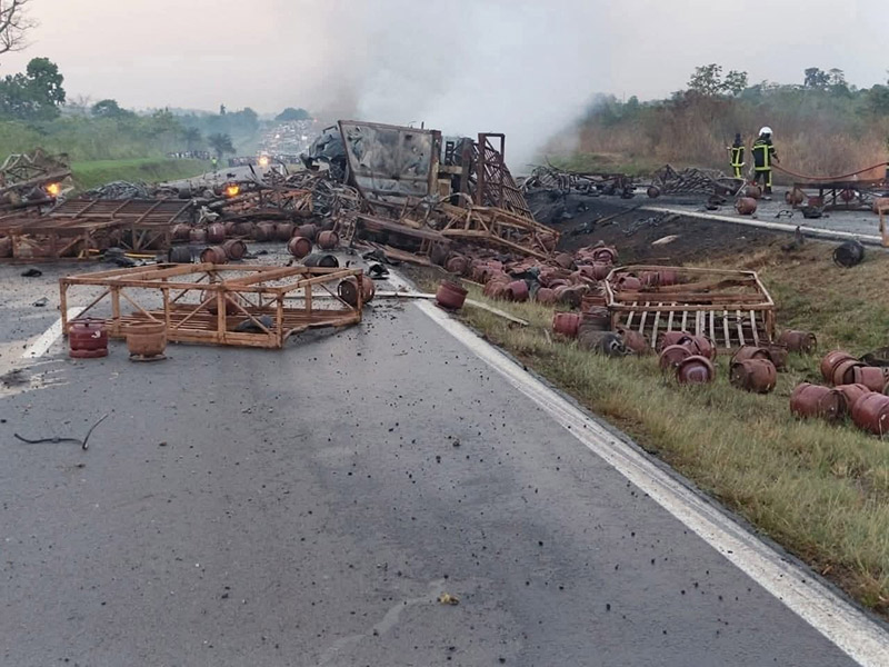 Côte d’Ivoire : 06 victimes dont 01 mort calciné dans un accident à N’Zianouan ( Pompiers)