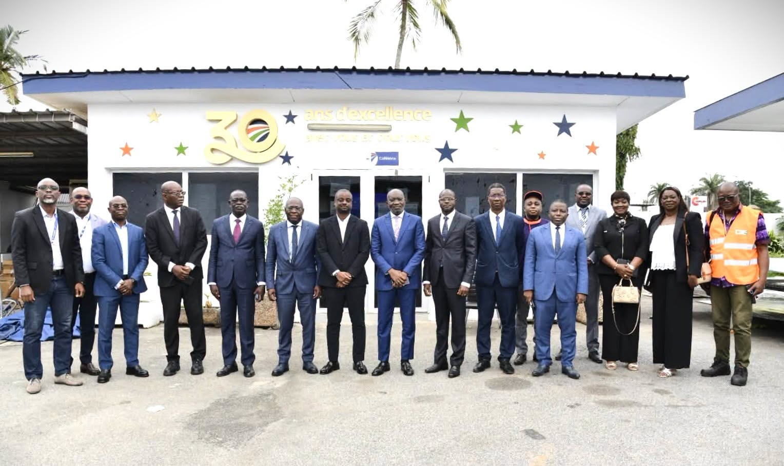 Développement aéroportuaire : la nouvelle ligne électrique reliant le poste source d'Anani à l'aéroport international Félix Houphouët-Boigny officiellement mise en service.
